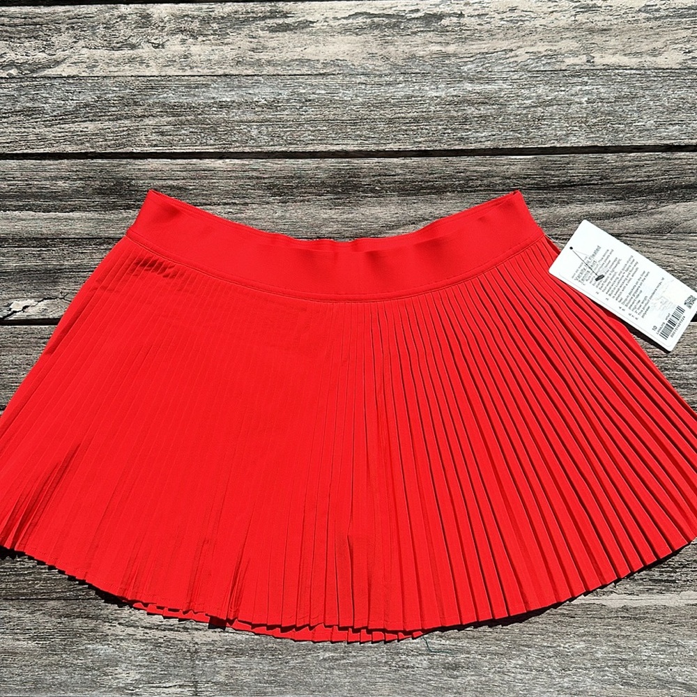 Lululemon High-Rise Pleated Varsity Tennis Skirt Hot Heat size 10 NWT 🎾